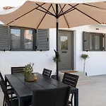 Basilio Villa *